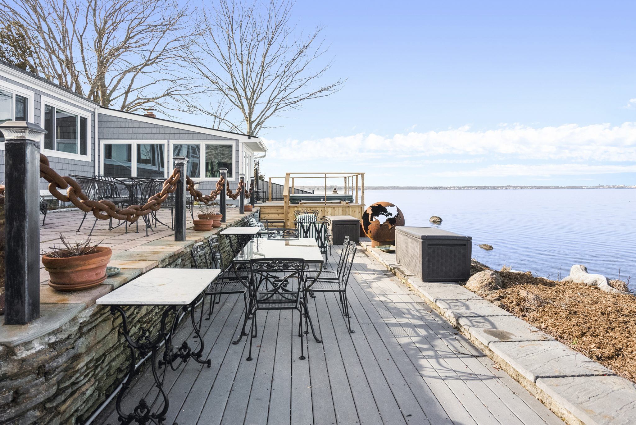 Properties for Sale Around Rhode Island for About 1,000,000 Mott