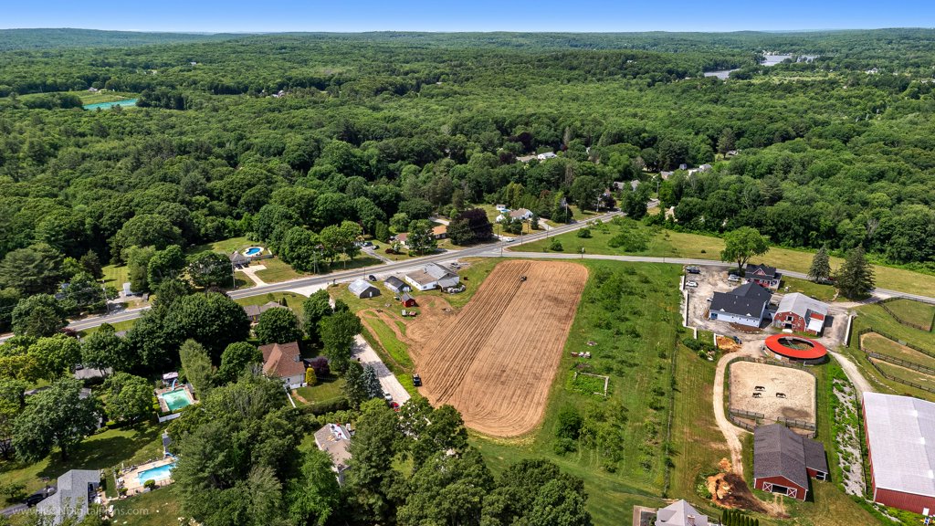 Commercial Properties Mott & Chace Sotheby's International Realty